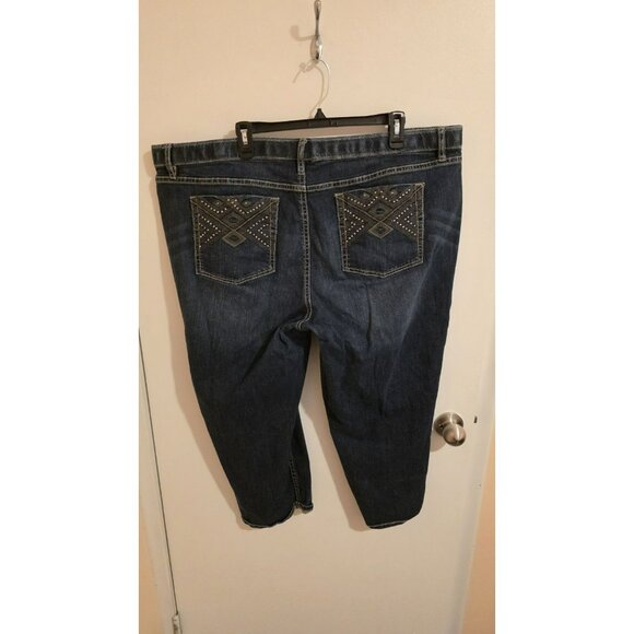 Apt 9 Capri Jeans Womens 22W Blue Straight Leg Denim Cuffed Rhinestone Bedazzle - Picture 2 of 11